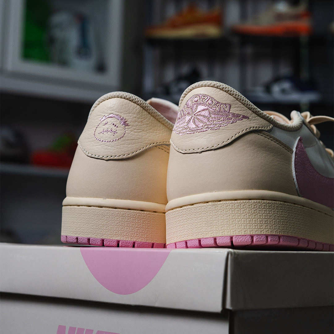 Air Jordan 1 Low x Travis Scott - "Shy Pink"