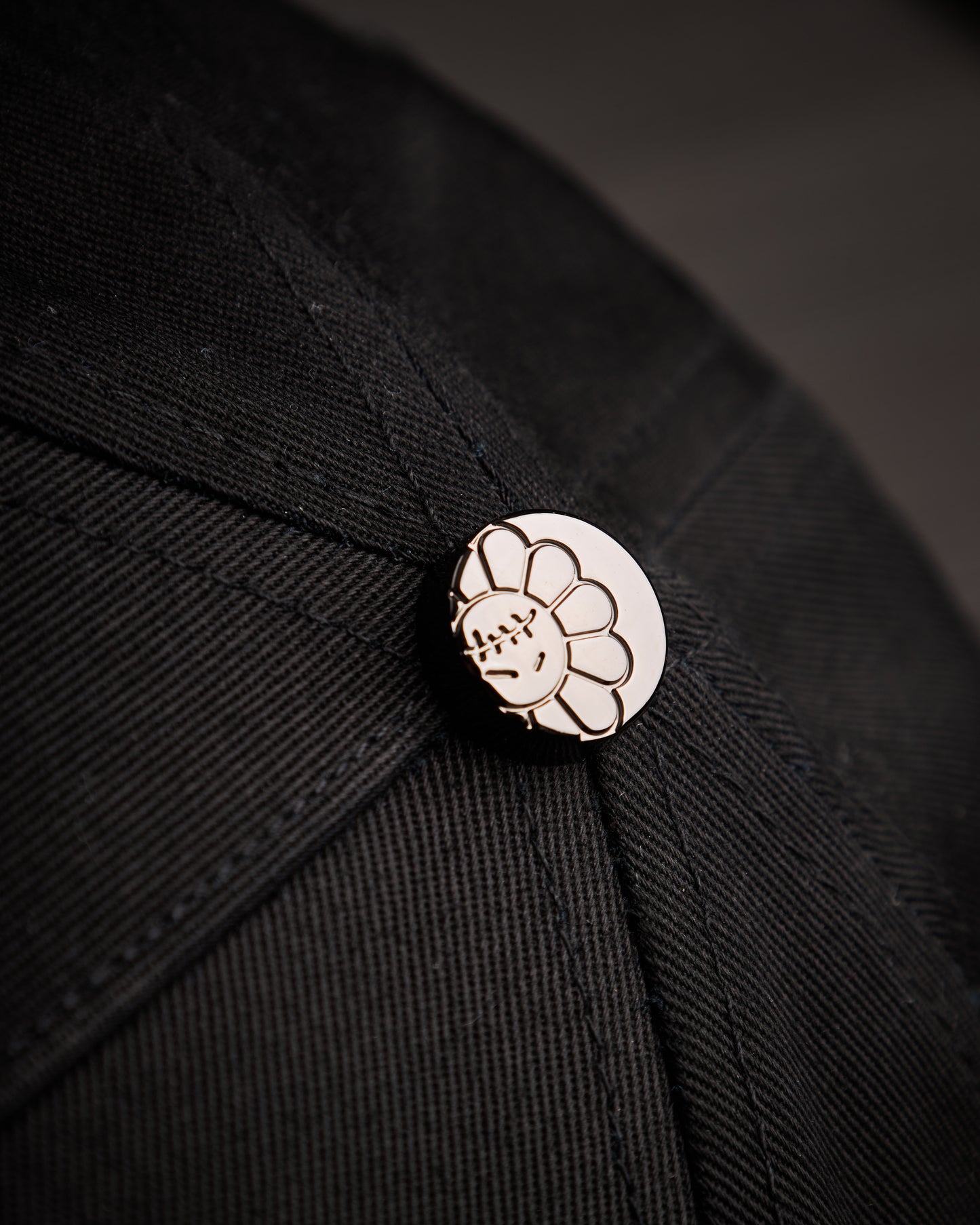 31 Hats - "Oriential Travis Flower” Black MURAKAMI