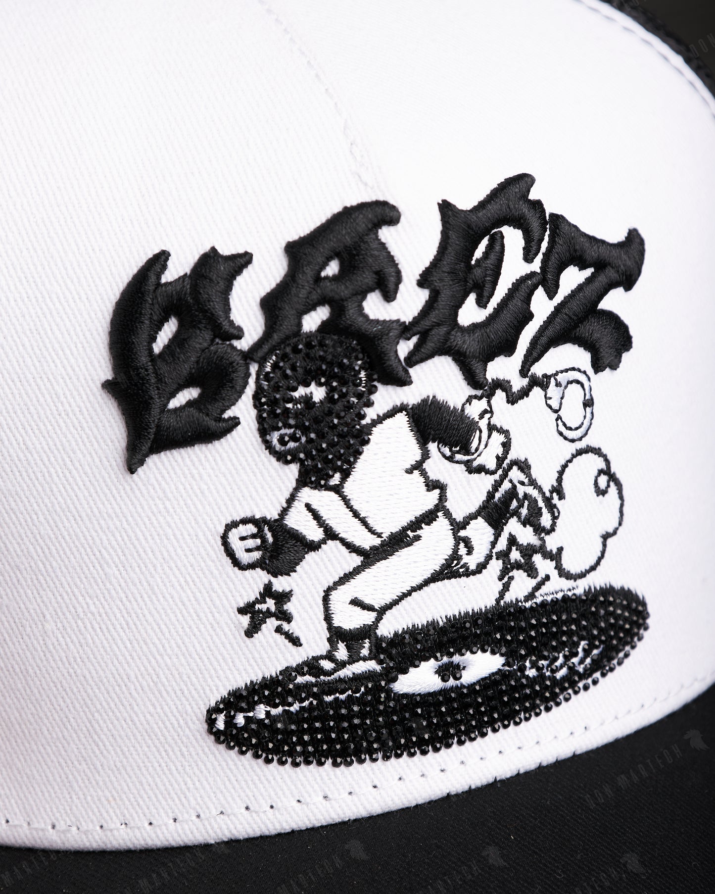 Baez - "Buzy Club"