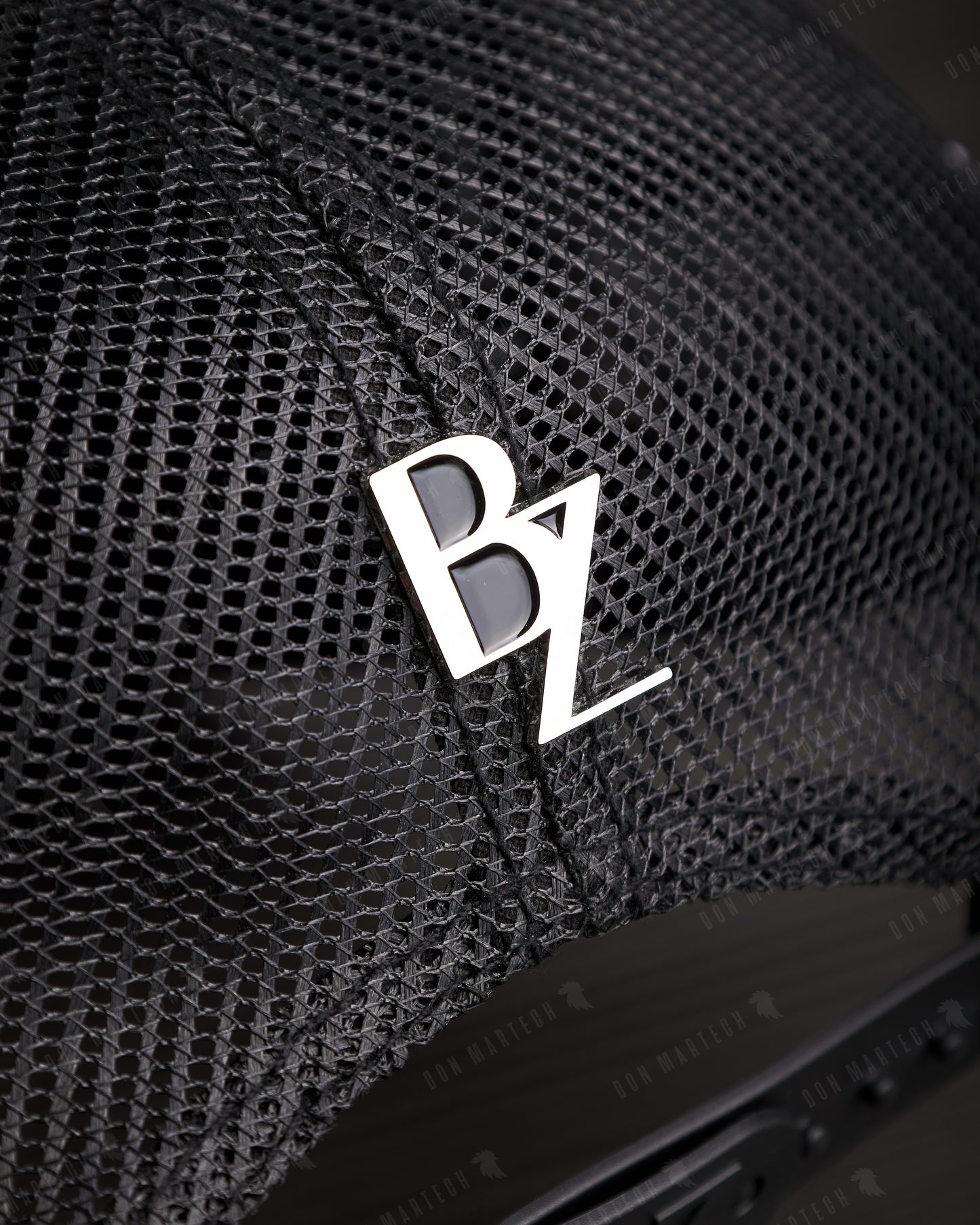 Baez - "Buzy Club"