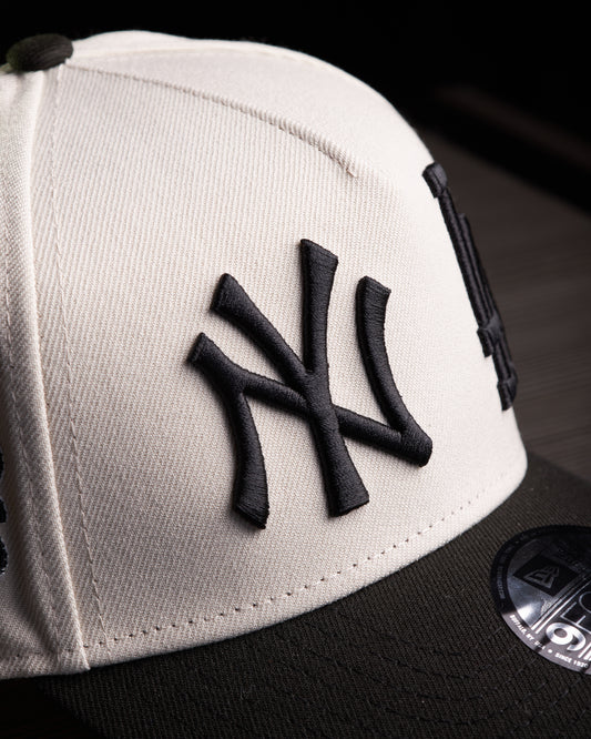 New Era - NY x LA 75th World Series B/W