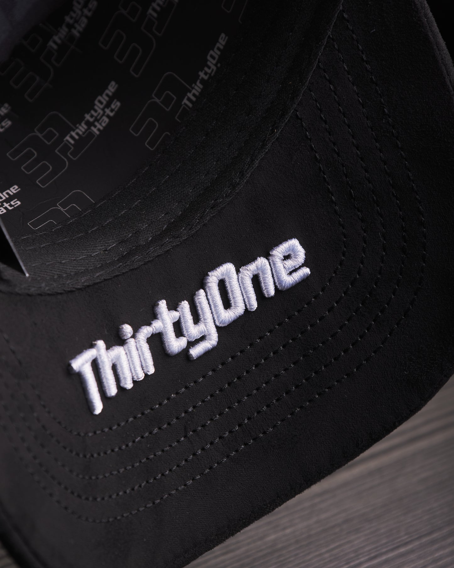 31 Hats - "NY Crystals" Black White