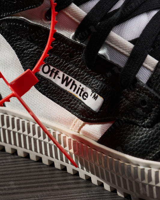 Off White - Court 3.0 (Panda)