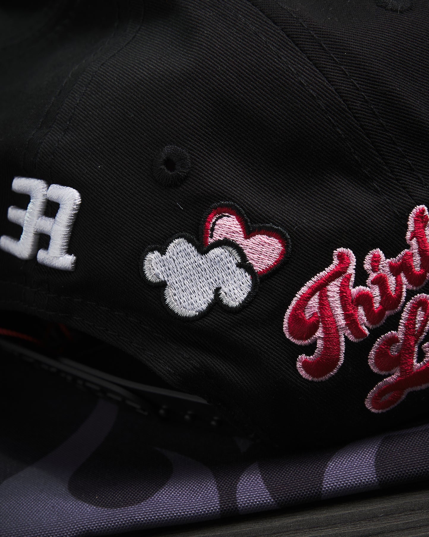 31 Hats - "LA Cloud San Valentín”