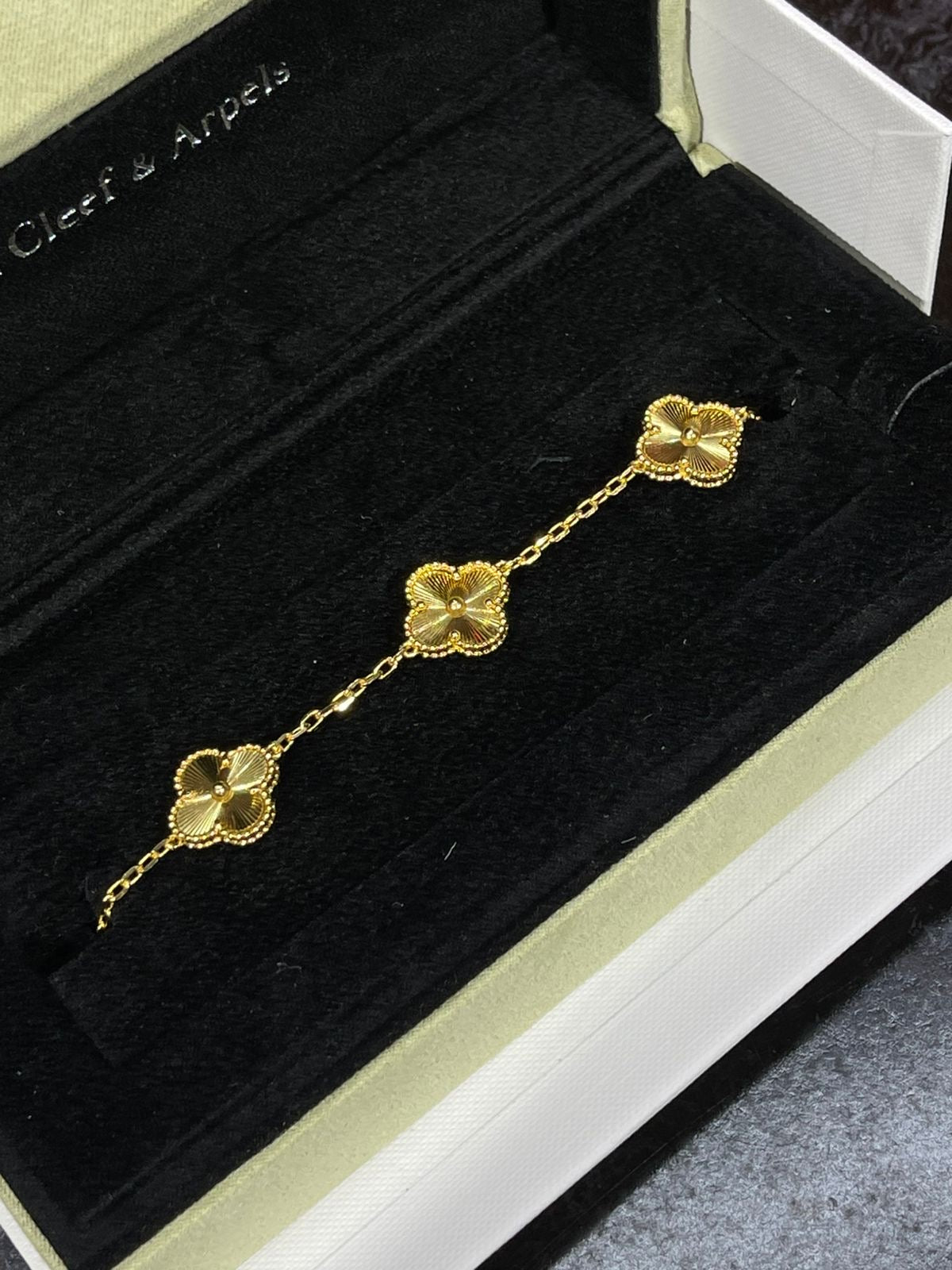 Pulso Tipo Van Cleef & Arpels Gold