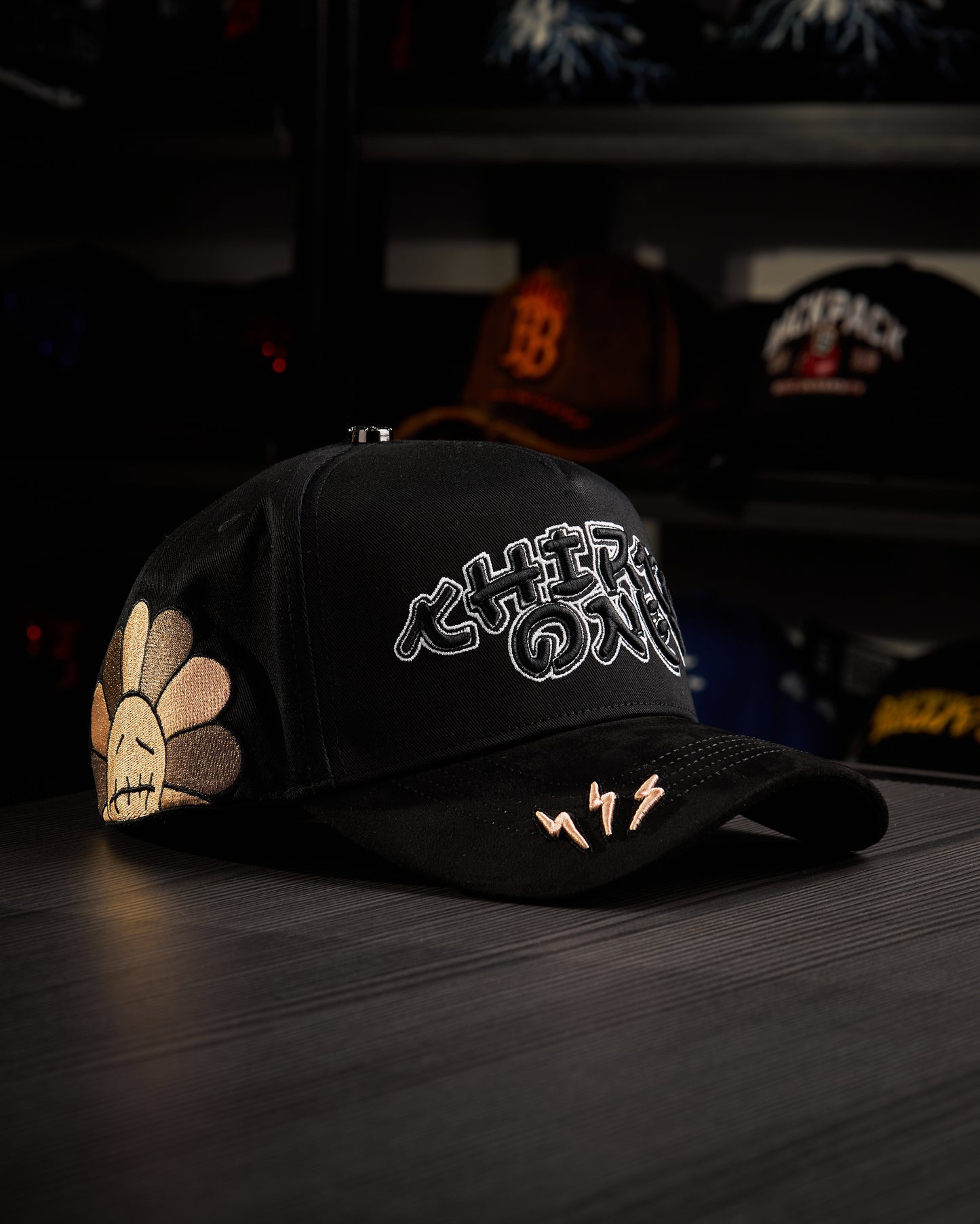 31 Hats - "Oriential Travis Flower” Black MURAKAMI