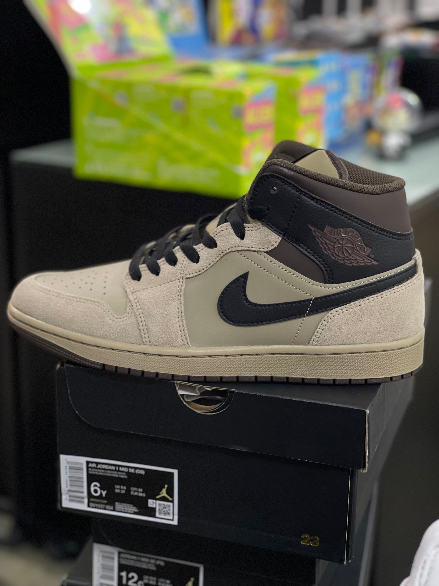 Jordan 1 Mid Baroque Brown