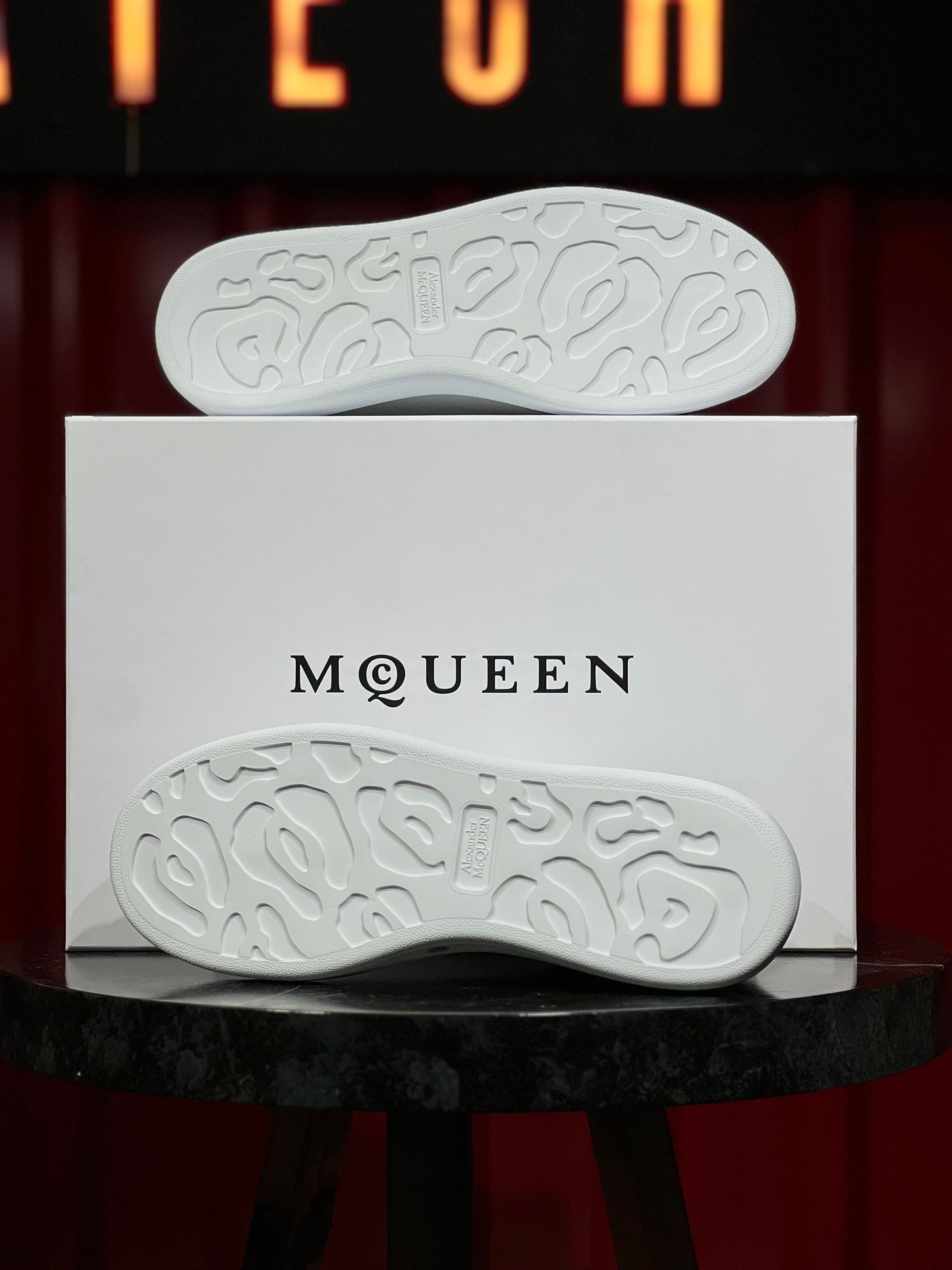 Alexander McQueen - Oversize Paris blue