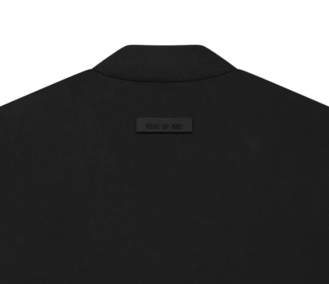 TEE ESSENTIALS BLACK JET BLACK