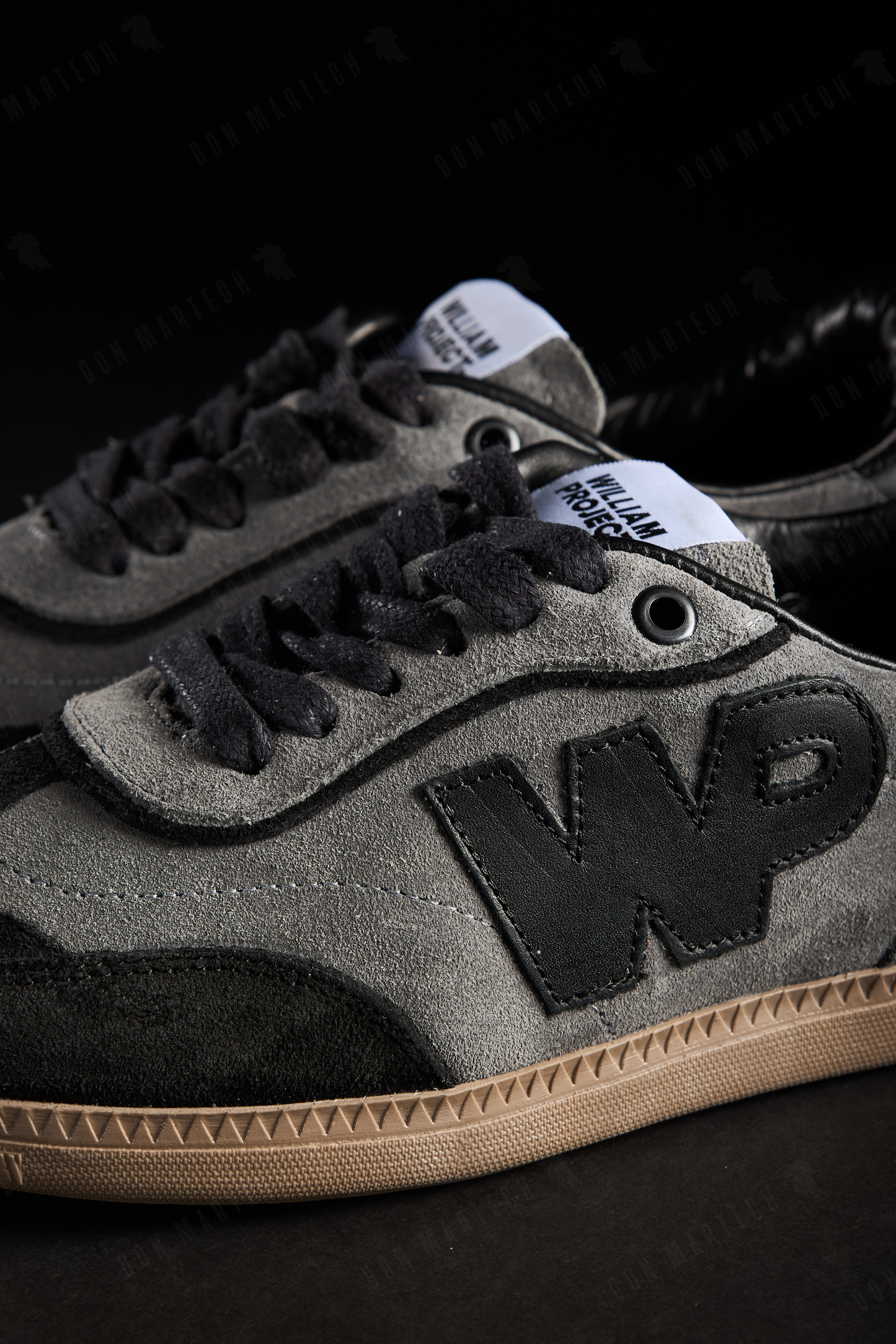 Tenis William Project Negro Gamuza