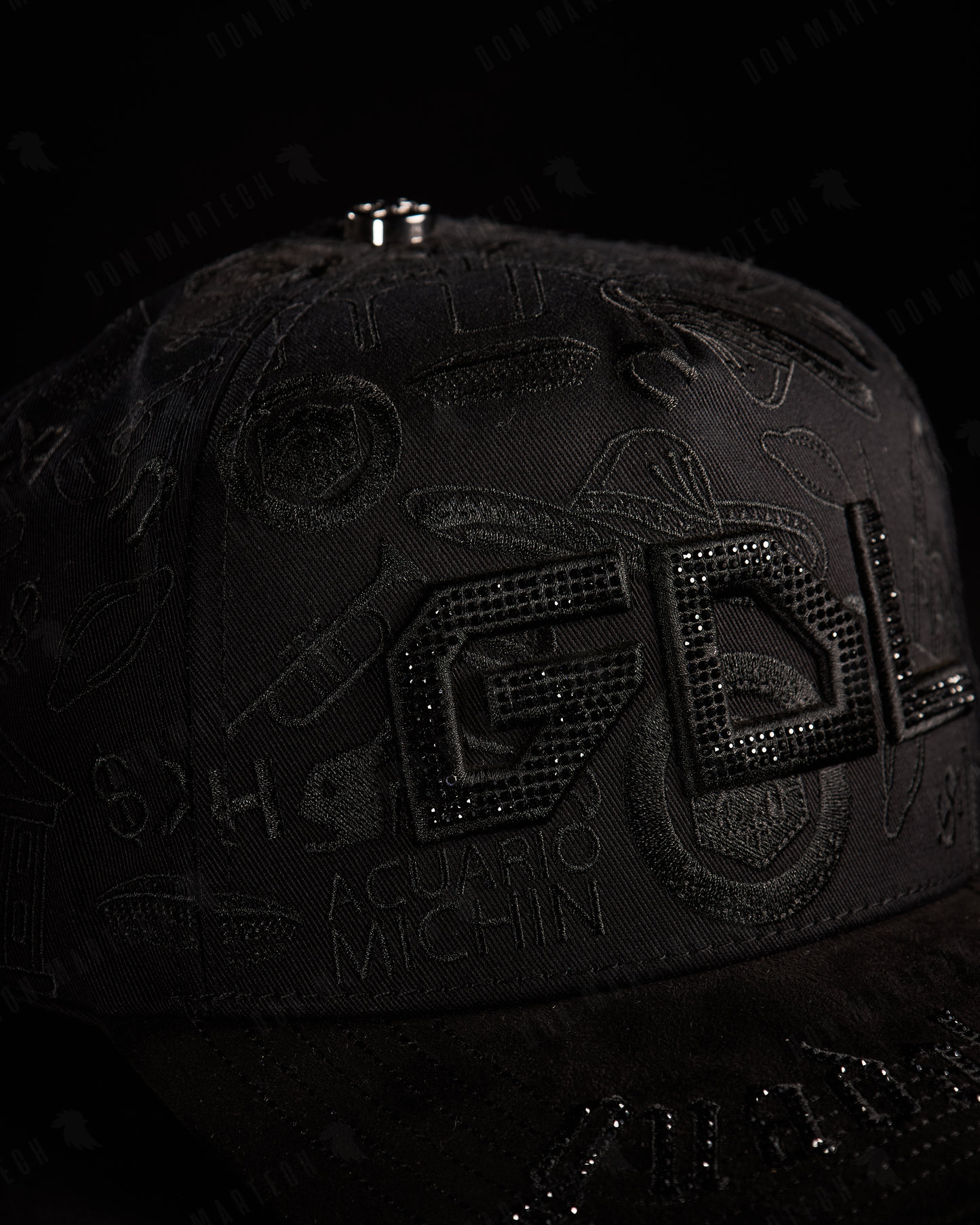 Bigg Boss - "GDL Total Black"