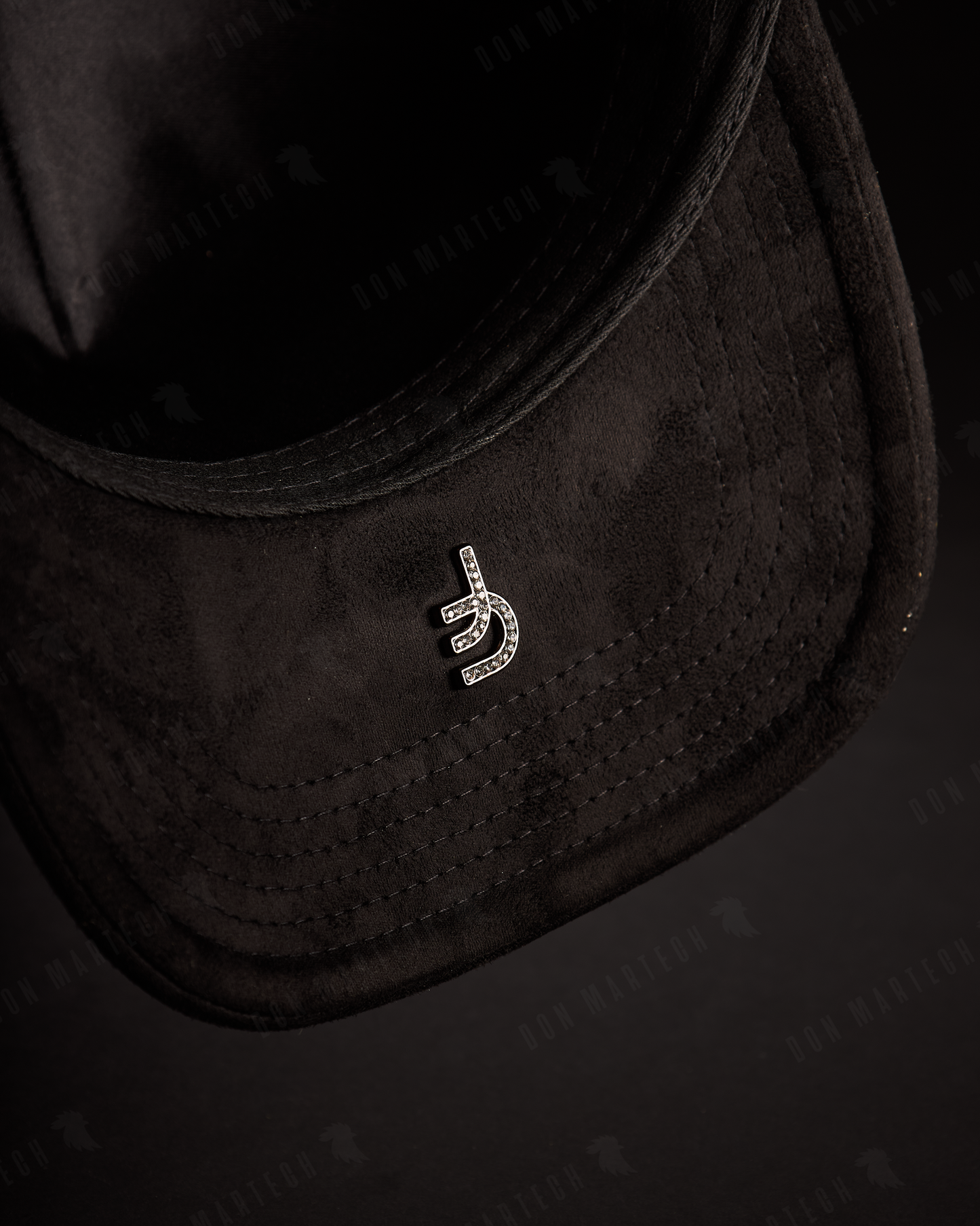 Florence - "San Judas" Total Black
