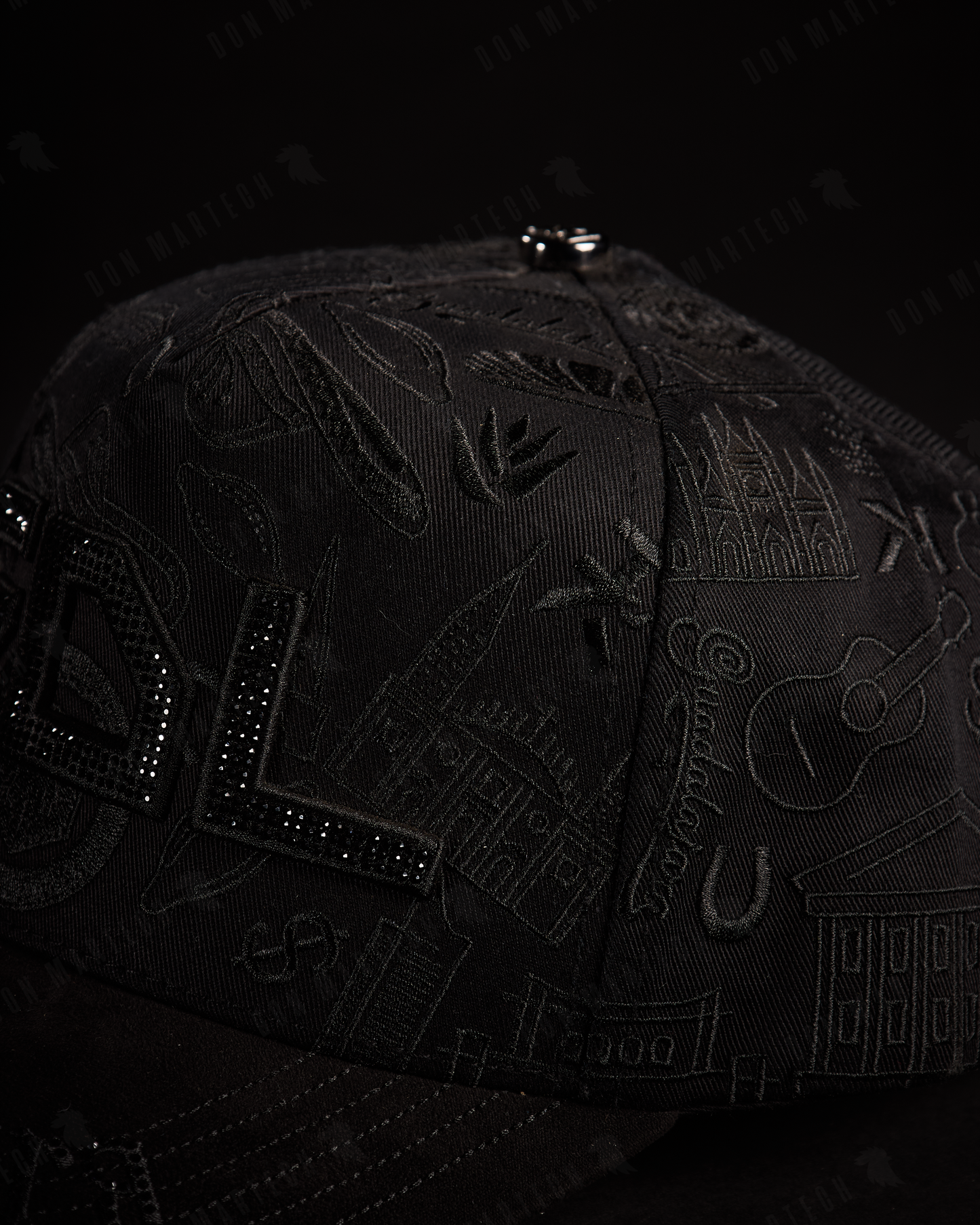 Bigg Boss - "GDL Total Black"