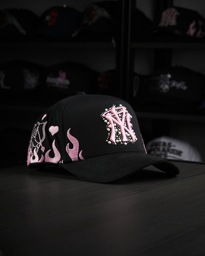 31 Hats - "NY Pearls Lovers”