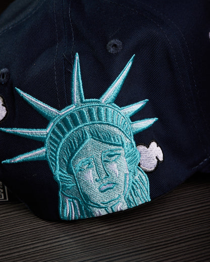 31 Hats - New York Clouds Liberty Statue