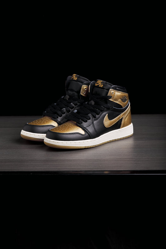 Jordan 1 High Metallic Gold