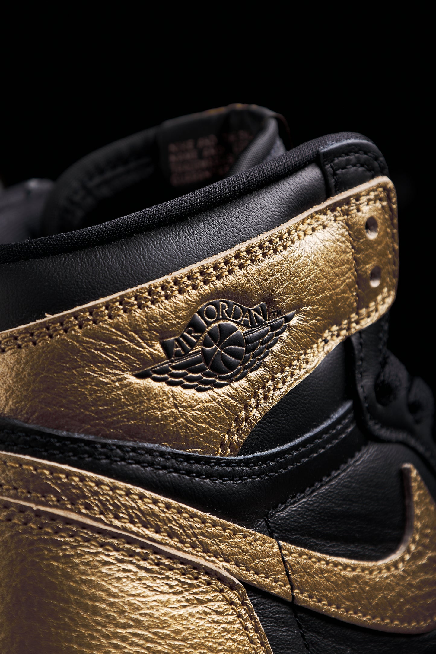 Jordan 1 High Metallic Gold