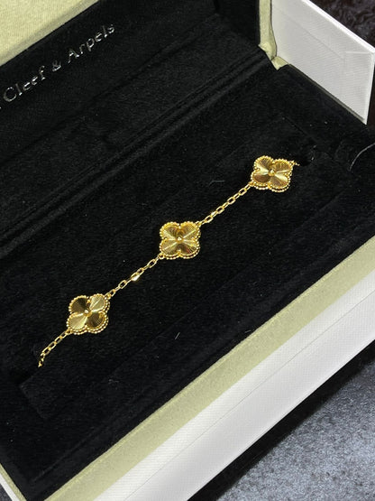 Pulso Tipo Van Cleef & Arpels Gold